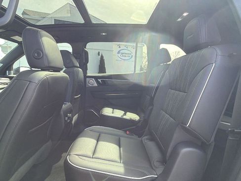 New 2026 Buick Enclave Avenir w/ Super Cruise Package image 32