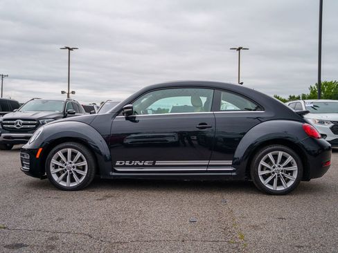 Used 2018 Volkswagen Beetle 2.0T SE FWD image 7