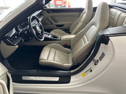 Used 2020 Porsche 911 Carrera S RWD image 40