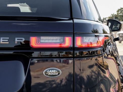 Used 2021 Land Rover Range Rover Velar R-Dynamic S image 57