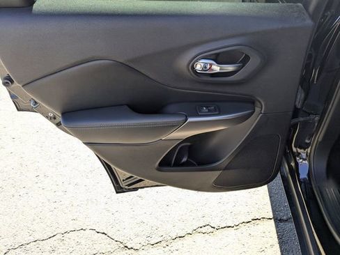 Certified 2021 Jeep Cherokee Limited image 22