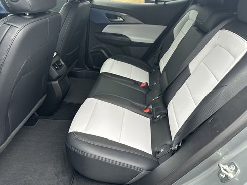 New 2026 Chevrolet Equinox EV LT image 23