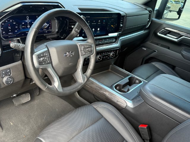 Used 2025 Chevrolet Silverado 2500 LTZ w/ Trail Boss Package AWD/4WD image 8