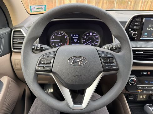 Used 2019 Hyundai Tucson Sport image 19