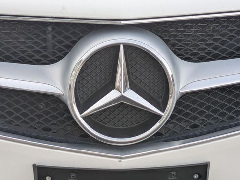 Used 2015 Mercedes-Benz E 400 Cabriolet image 26