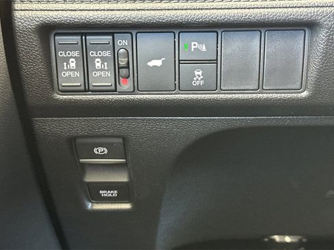 New 2026 Honda Odyssey Touring image 32