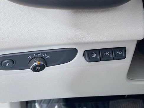 Certified 2023 Buick Envision Avenir AWD/4WD image 9