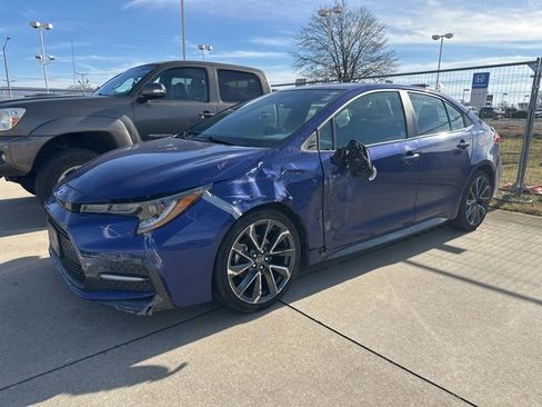 Used 2021 Toyota Corolla SE w/ Carpet Mat Package (TMS) image 2