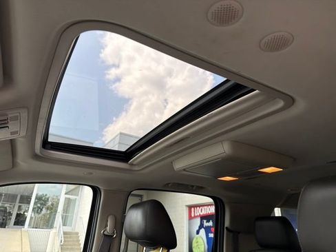 Used 2014 GMC Yukon XL Denali AWD/4WD image 24