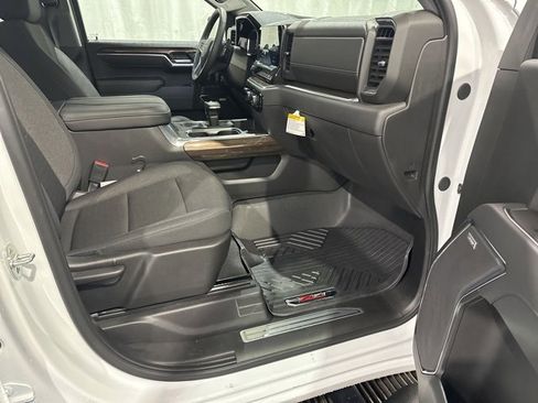 Certified 2026 Chevrolet Silverado 1500 LT Trail Boss w/ Convenience Package II image 14