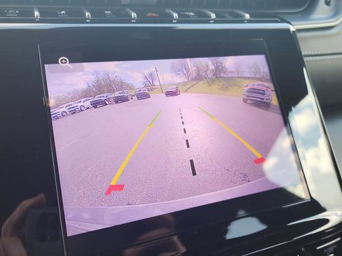 Used 2025 Jeep Grand Cherokee Altitude image 22