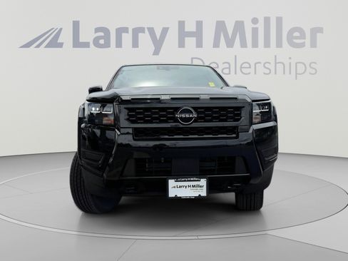 Used 2026 Nissan Frontier SV w/ All-Weather Content Package AWD/4WD image 8