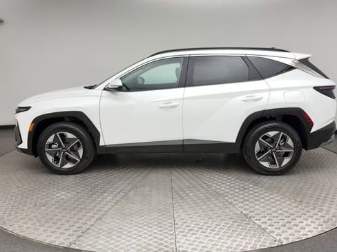 Certified 2025 Hyundai Tucson SEL AWD/4WD image 5
