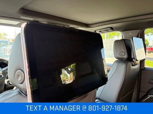 New 2026 GMC Yukon Denali w/ Denali Reserve Package AWD/4WD image 15
