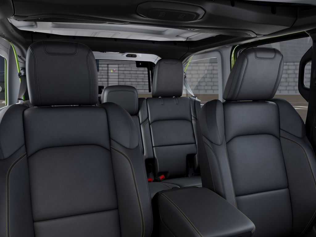 New 2026 Jeep Wrangler Unlimited Sahara AWD/4WD image 27