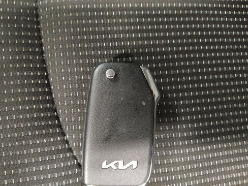 Used 2021 Kia Forte LXS FWD image 32