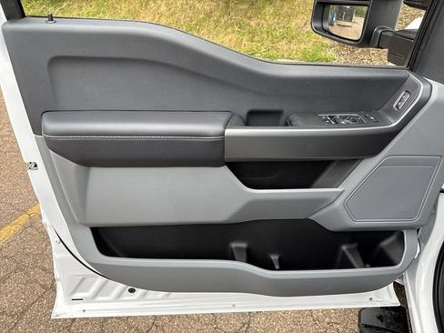 New 2025 Ford F350 XLT w/ FX4 Off-Road Package image 12