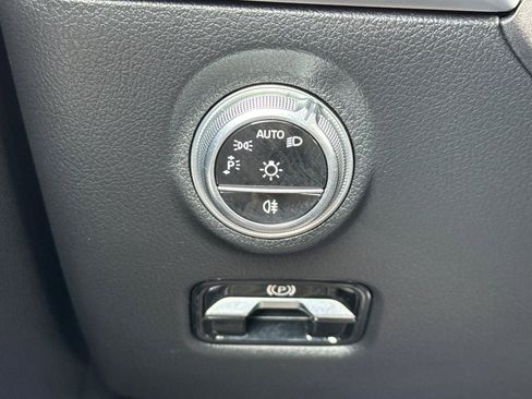 Certified 2023 Mercedes-Benz C 300 4MATIC Sedan image 34