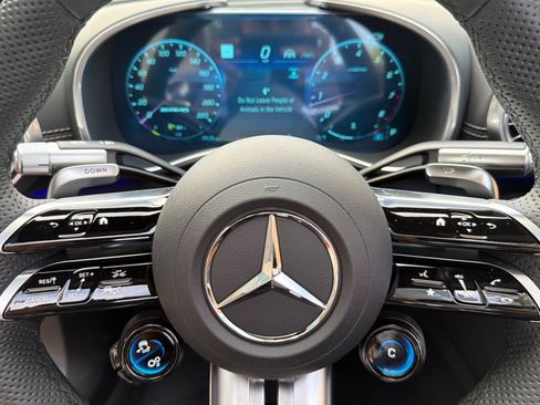 New 2026 Mercedes-Benz SL 63 AMG 4MATIC image 23