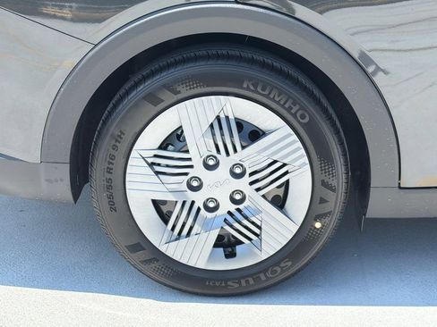 New 2026 Kia K4 FWD image 7