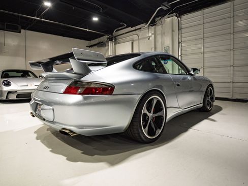Used 2004 Porsche 911 GT3 image 5