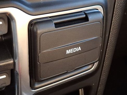 Used 2022 Jeep Wrangler Unlimited Sahara w/ Cold Weather Group image 25