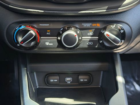 Used 2021 Kia Soul LX image 24