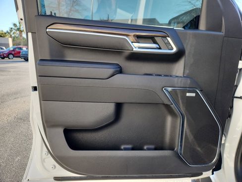 Used 2023 Chevrolet Silverado 1500 RST w/ Convenience Package II image 8