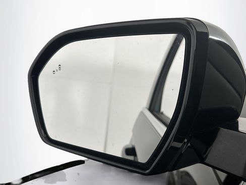 Used 2021 Ford Expedition XLT image 16