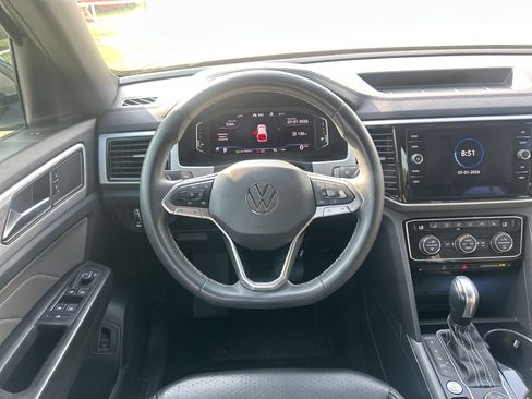Used 2022 Volkswagen Atlas Cross Sport SE AWD/4WD image 23