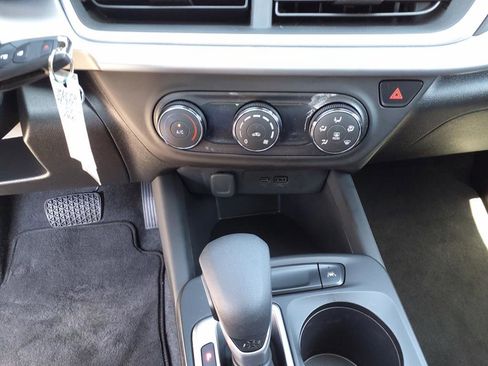 Used 2024 Chevrolet Trax LS image 18