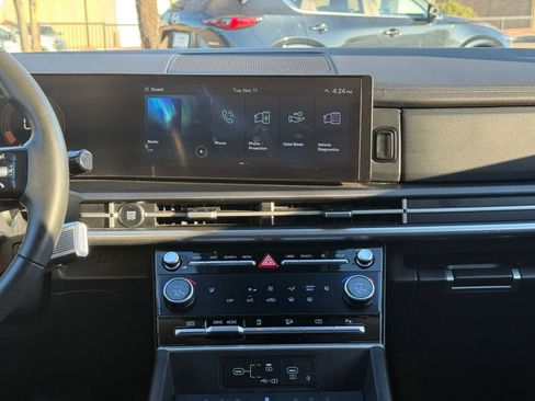 Used 2025 Hyundai Santa Fe SEL image 18