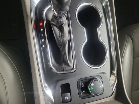 Used 2021 Chevrolet Traverse LT w/ LT Premium Package image 26