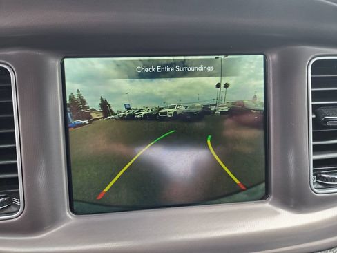 Used 2023 Dodge Charger SXT RWD image 7