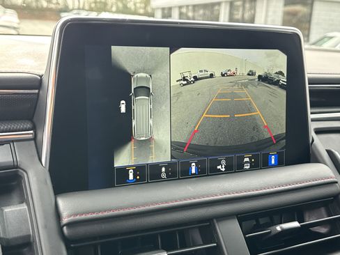 Used 2022 Chevrolet Tahoe RST w/ Luxury Package image 37