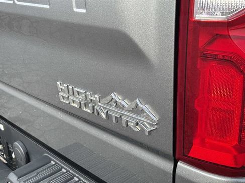 Used 2020 Chevrolet Silverado 1500 High Country w/ Z71 Off-Road Package image 7