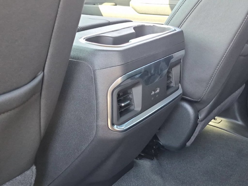 New 2026 GMC Sierra 1500 SLT w/ SLT Convenience Package AWD/4WD image 18