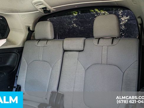 Used 2024 Honda Pilot LX image 16