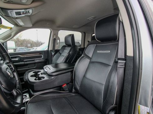 Used 2024 RAM 2500 Laramie image 13