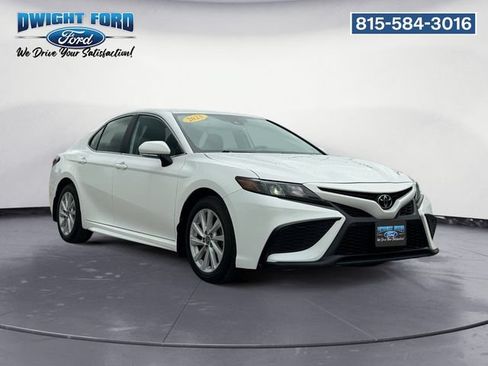 Used 2023 Toyota Camry SE FWD image 7
