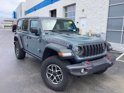 Used 2024 Jeep Wrangler Unlimited Rubicon image 1