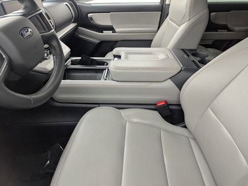 Certified 2025 Ford Expedition Active AWD/4WD image 11