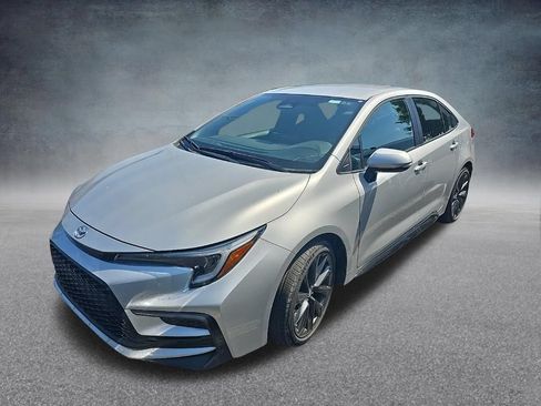 Used 2025 Toyota Corolla SE FWD image 3