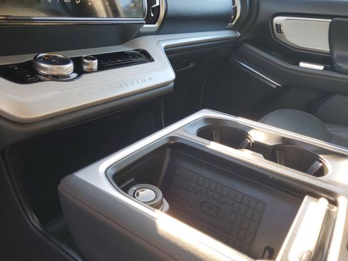 Certified 2025 Ford Expedition Max Active image 28