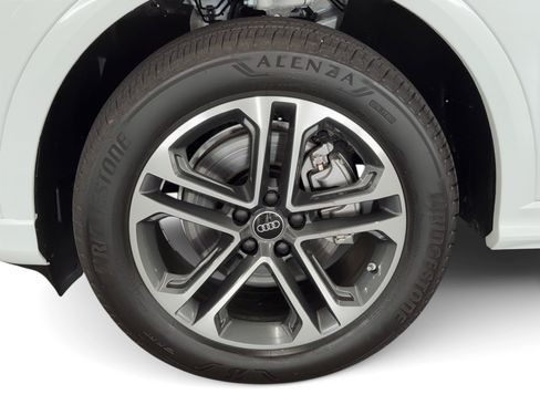 New 2025 Audi Q5 Premium image 12
