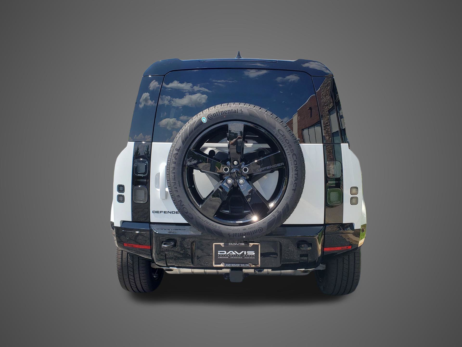 New 2026 Land Rover Defender 110 X-Dynamic SE AWD/4WD image 6