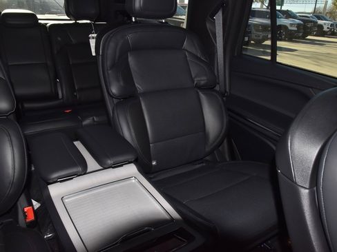 New 2025 Lincoln Navigator Reserve w/ Jet Appearance Package image 30