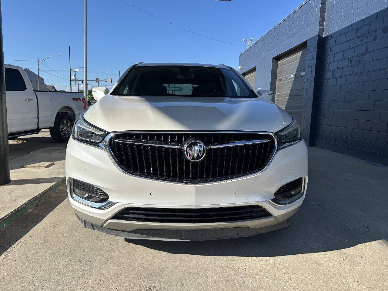 Used 2018 Buick Enclave Premium w/ Trailering Package FWD image 3