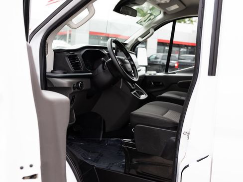Used 2024 Ford Transit 350 XLT RWD image 25
