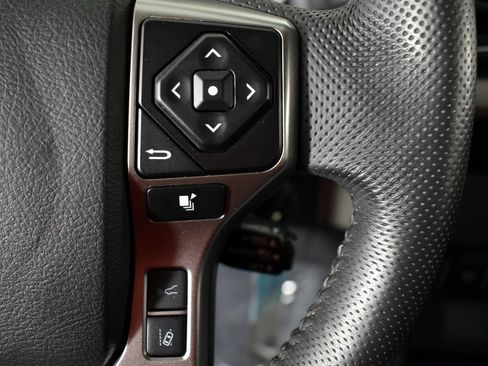 Certified 2022 Toyota Tacoma SR image 30